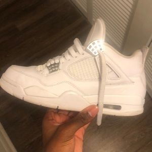 Jordan retro 4s